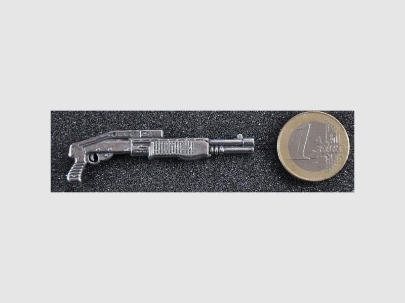 Taktische Schrotflinte SPAS als Metall-Anstecker