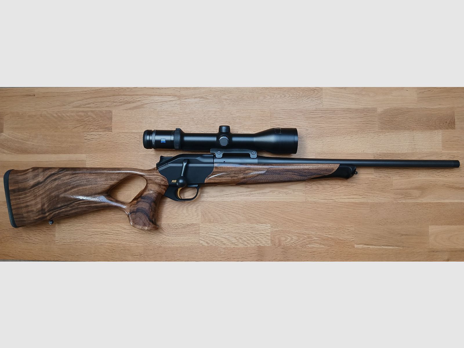 Blaser R8 Success wood, image 1 of 9