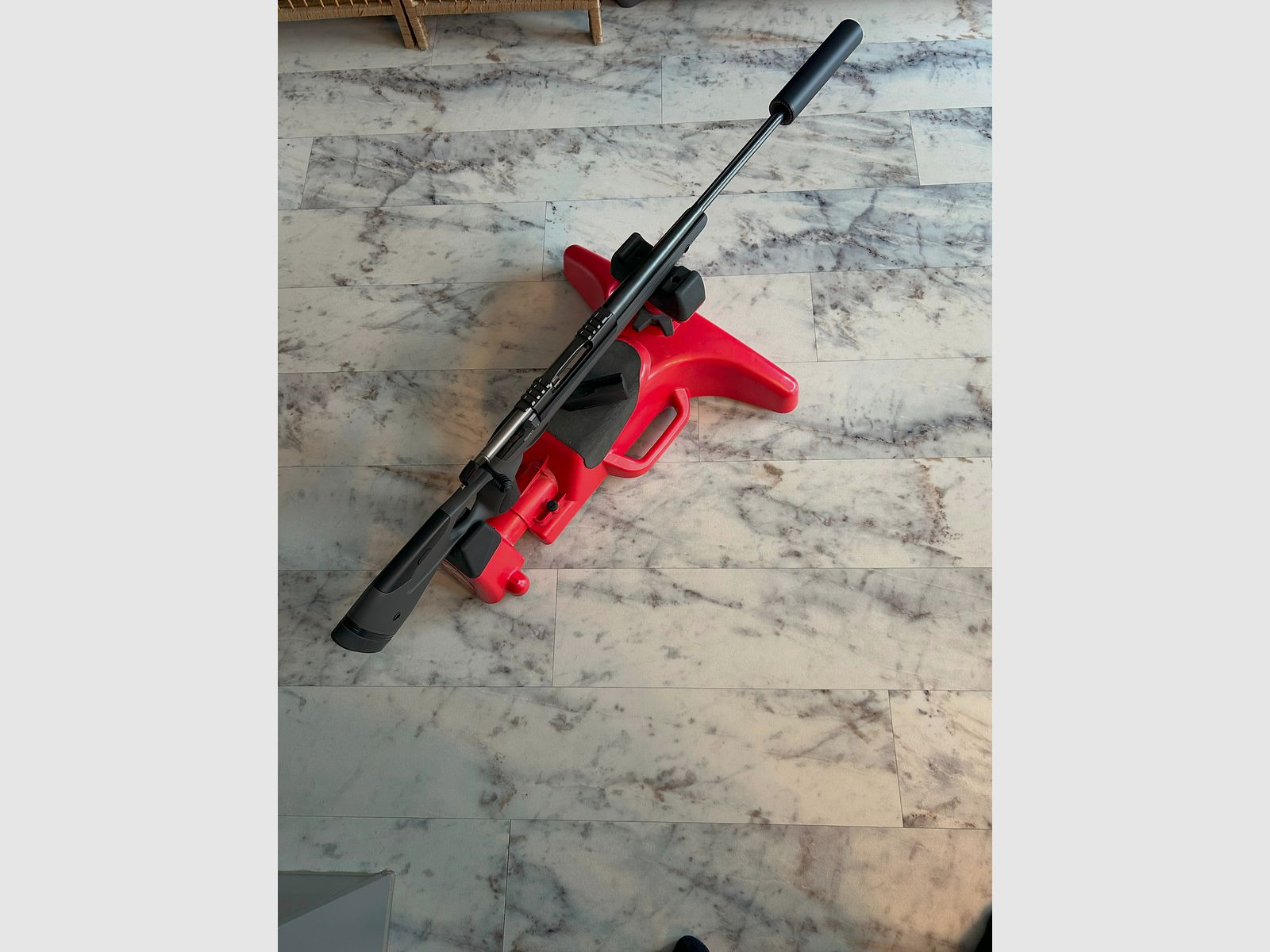  Repetierbüchse Sako S2o Hunter 30-06 Kurz mit Lochschaft und Schalldämpfer