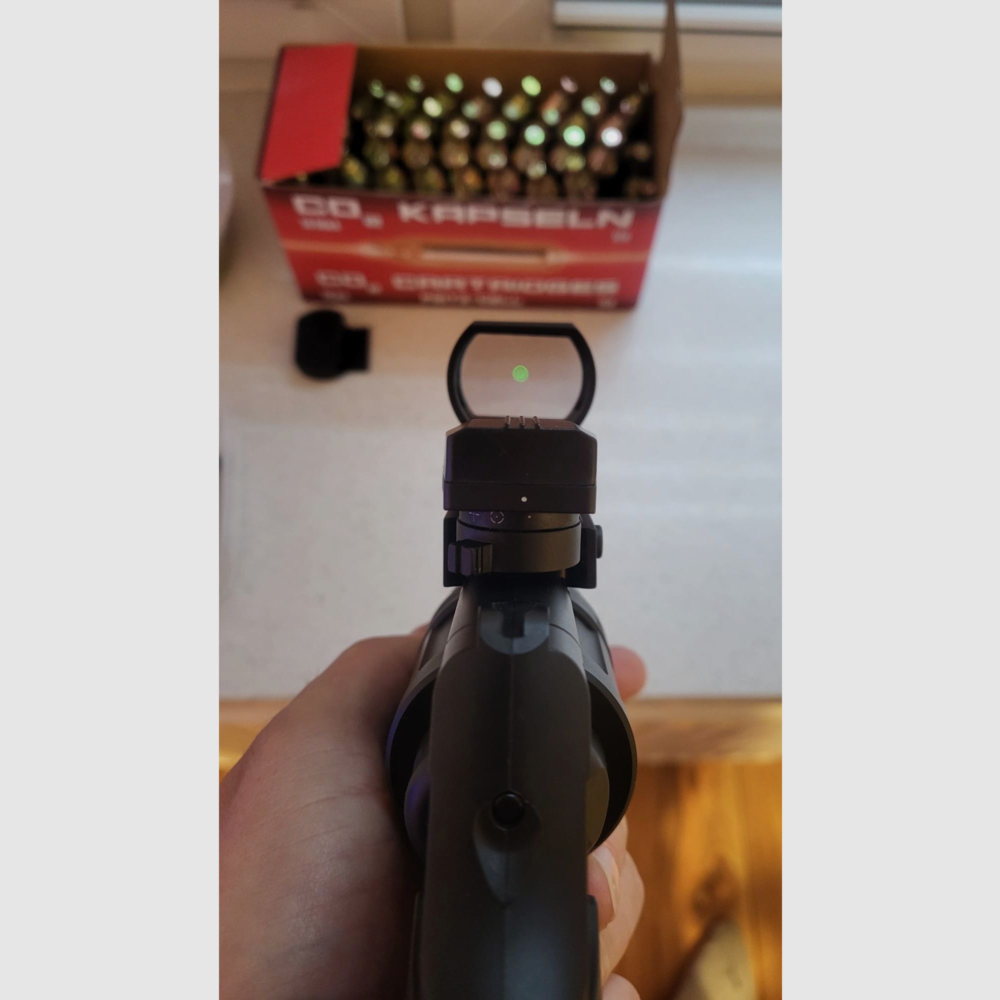 UMAREX HDR50 Home Defense Revolver 7.5J incl. red dot and 3 magazines