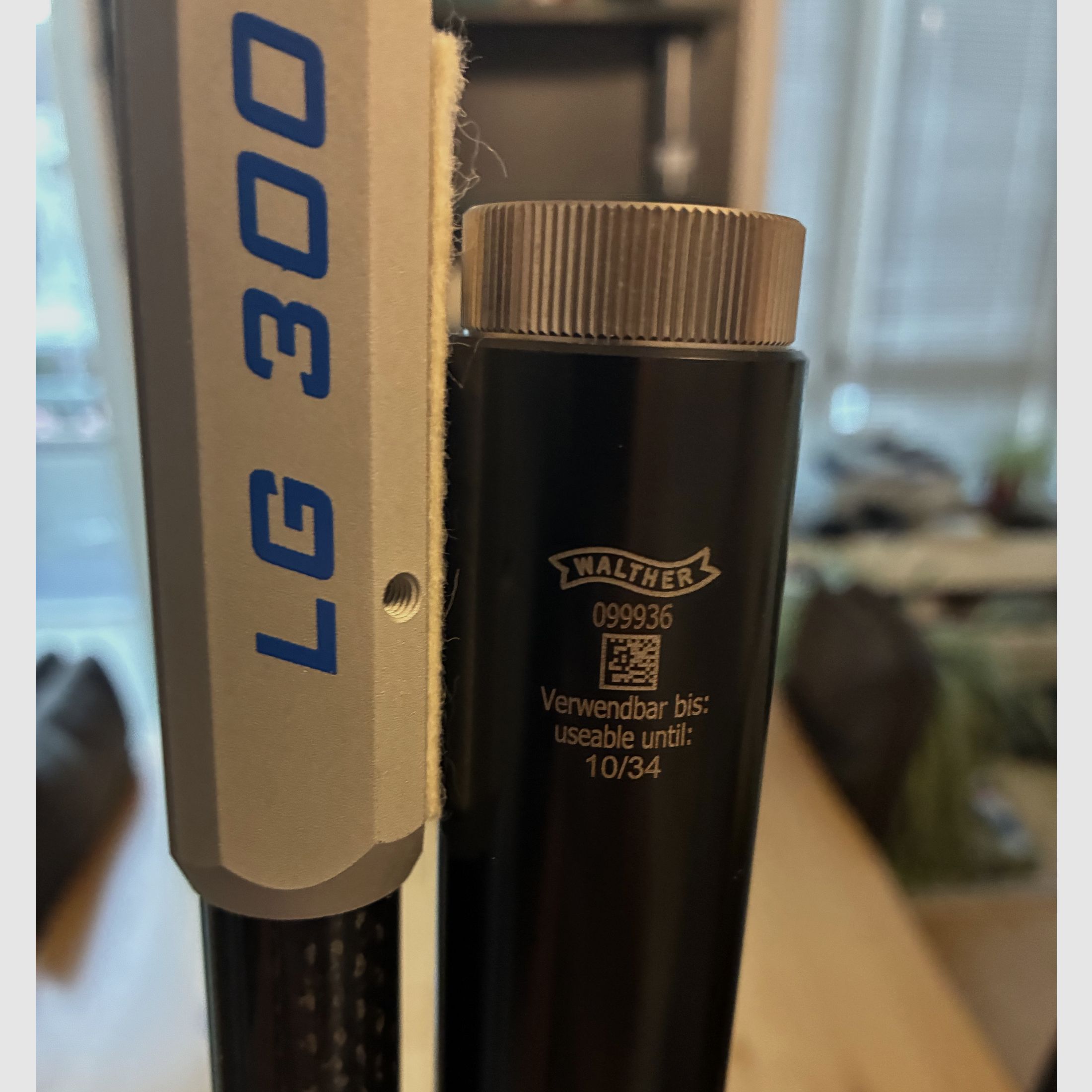 Rifle de aire LG 300 XT LG300XT con culata de madera en excelente estado, modelo tardío