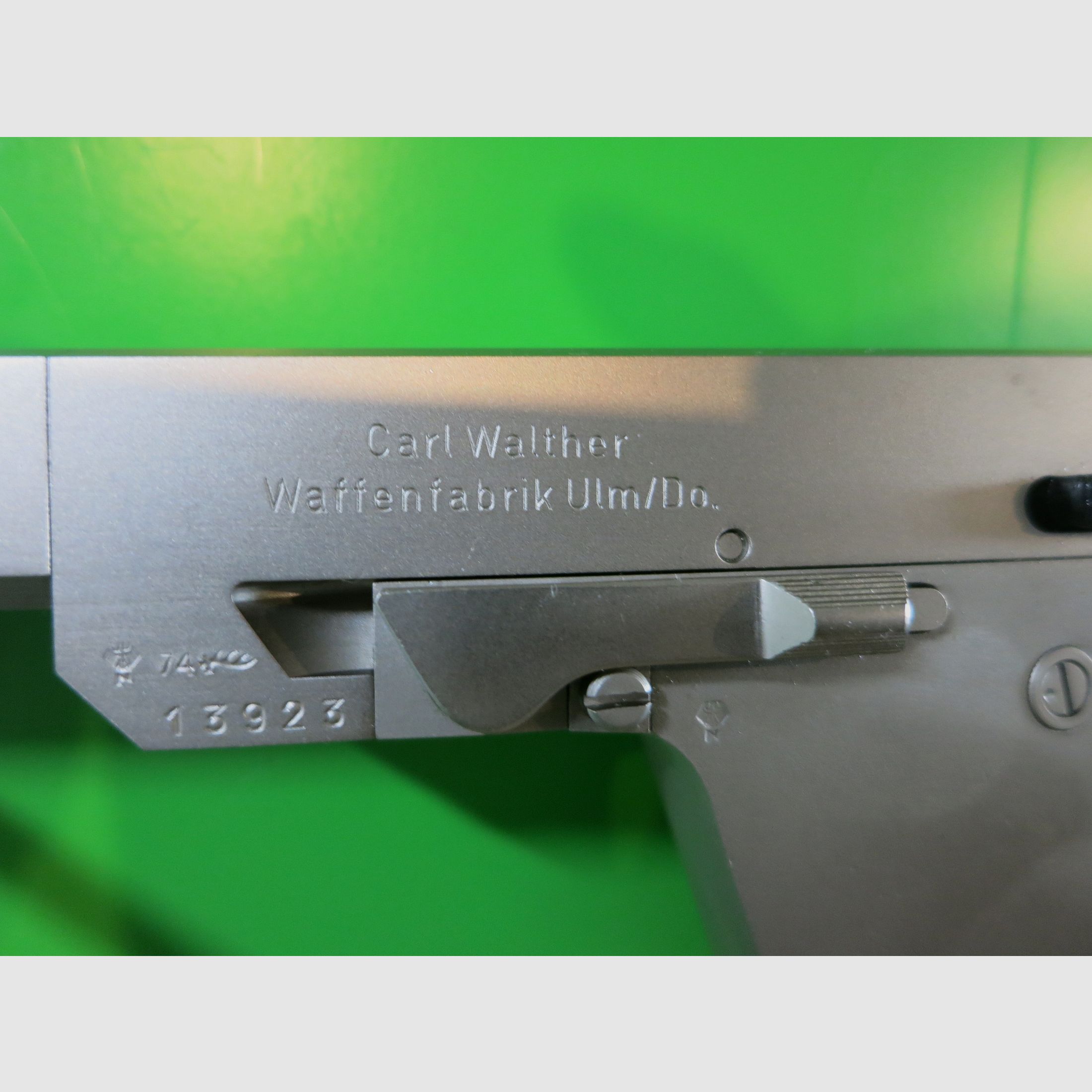 Sport-Pistole Walther OSP Kaliber .22lr, NILL Sport-Griff, .22 Short, Nickel-Version    #79-
