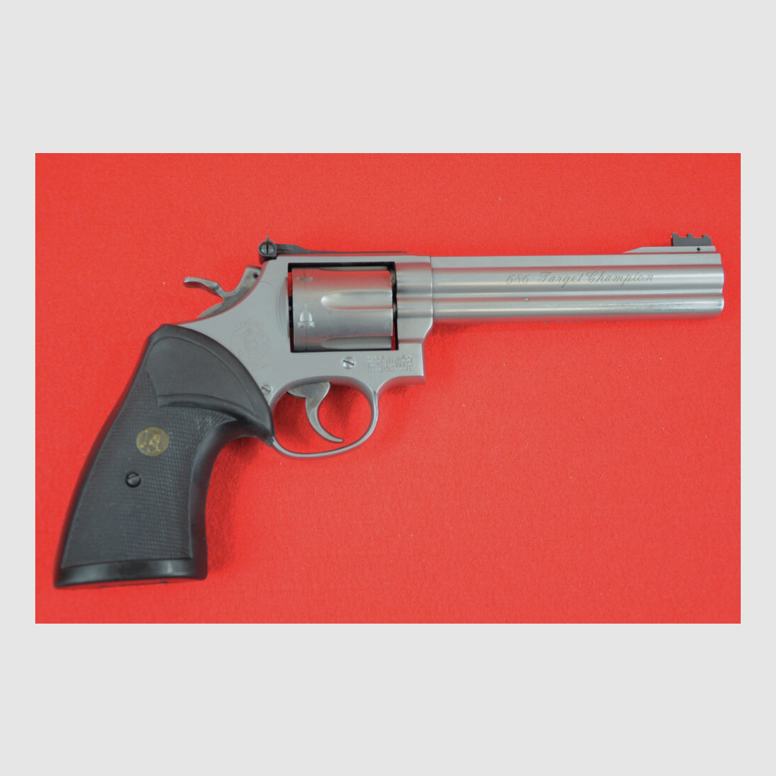 Smith & Wesson 686-4 Target Champion