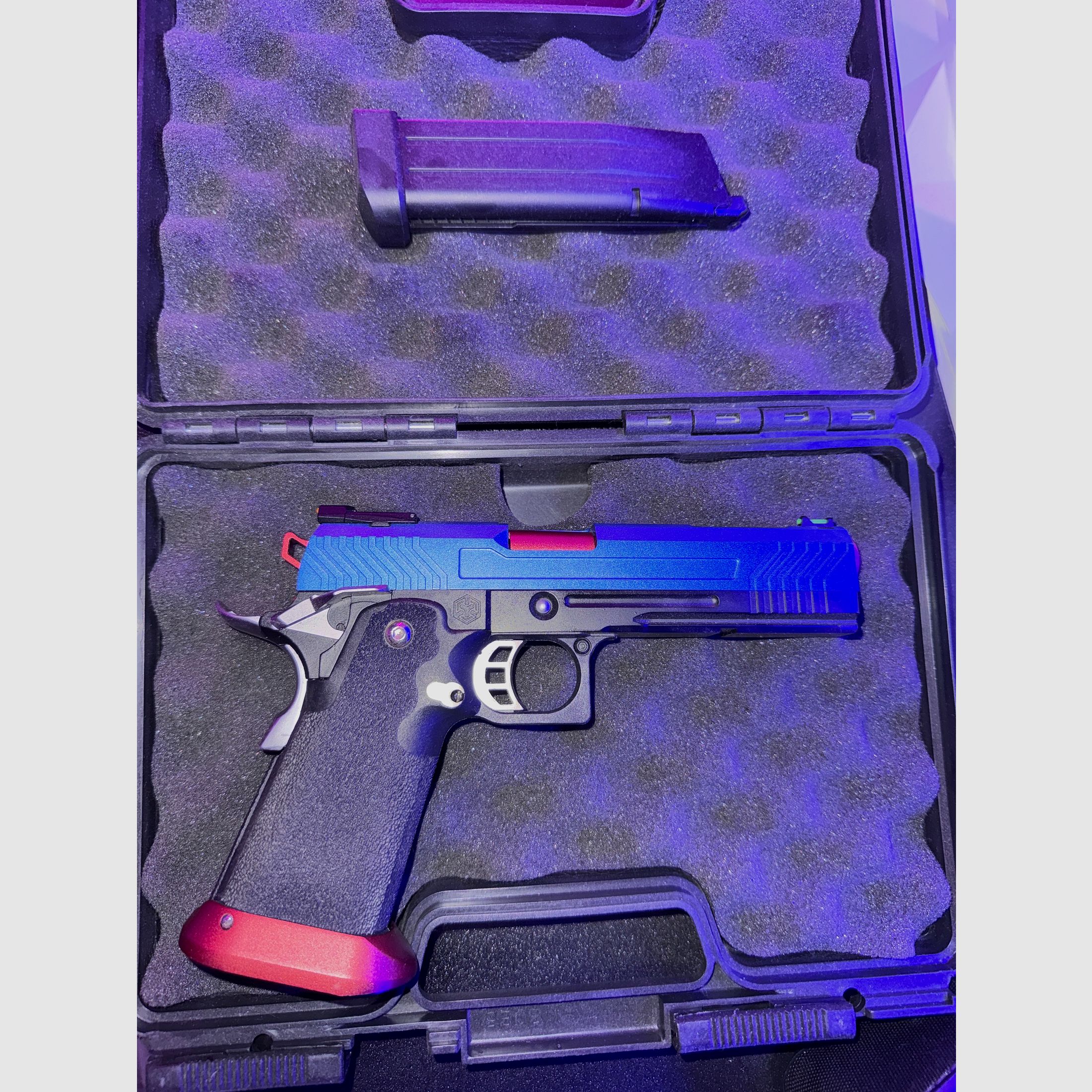 AW Custom HX1105 HiCapa GBB - Blue/Red - AIRSOFT