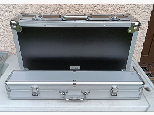 2x grandes et petites mallettes à armes avec serrure et 2 clés chacune