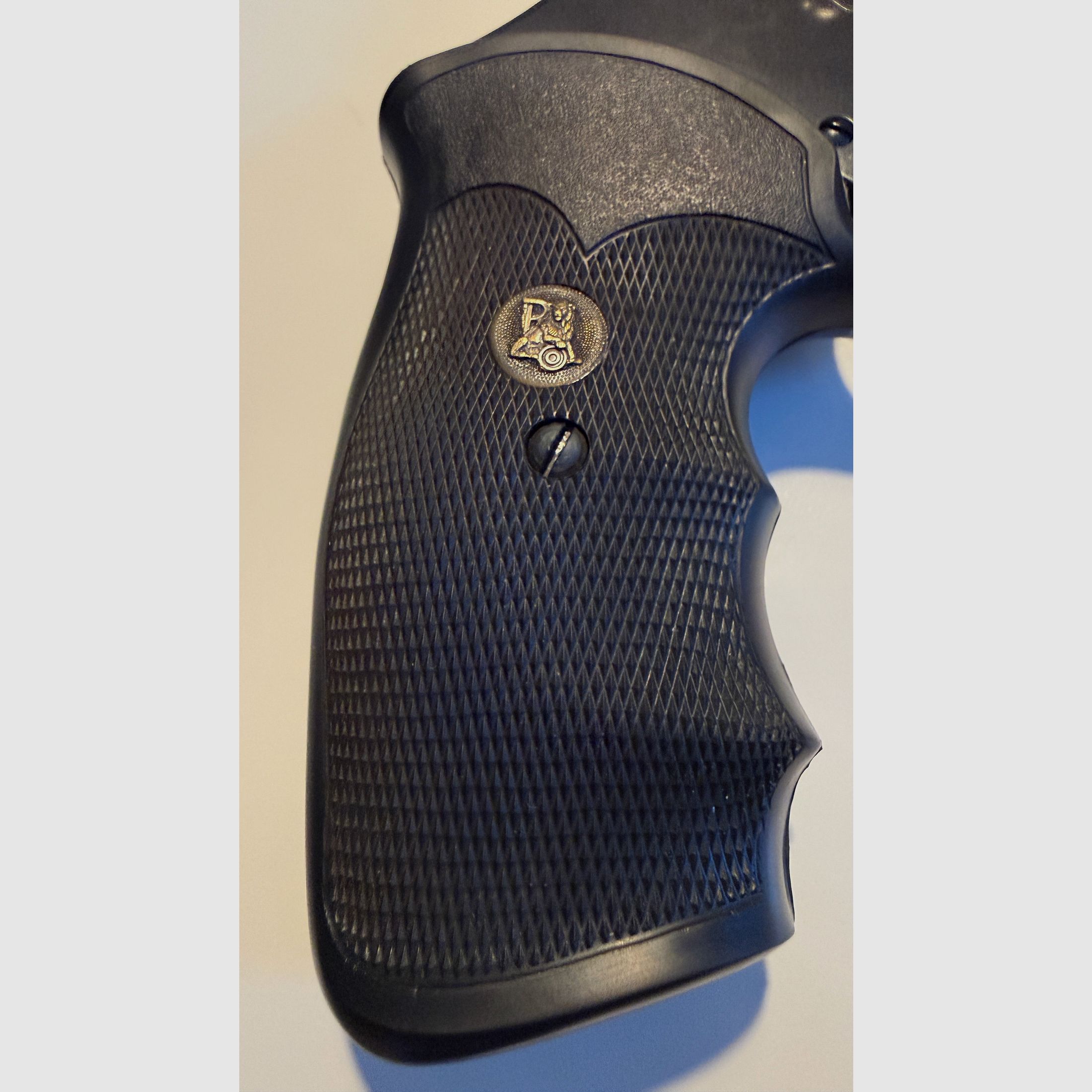 Smith & Wesson 629-6 Stealth Hunter