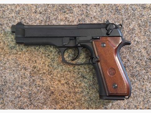 Beretta 92 FS pistol caliber 9mm Luger