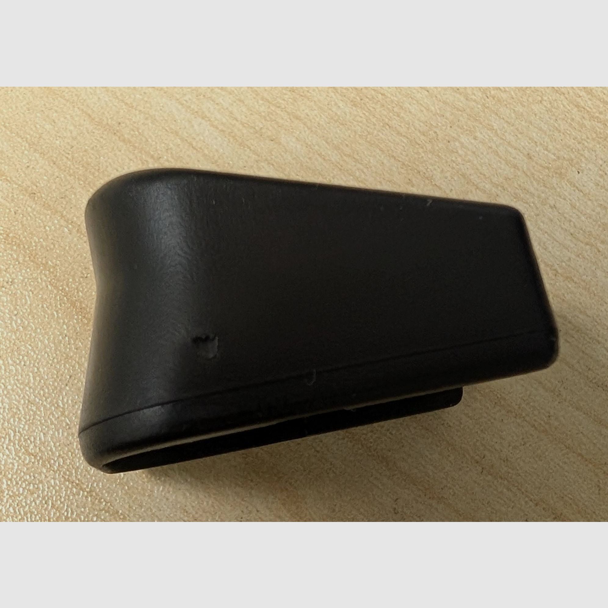 Original Glock +2 magazine base — 9 mm (compatible with G17/G19) — very good condition