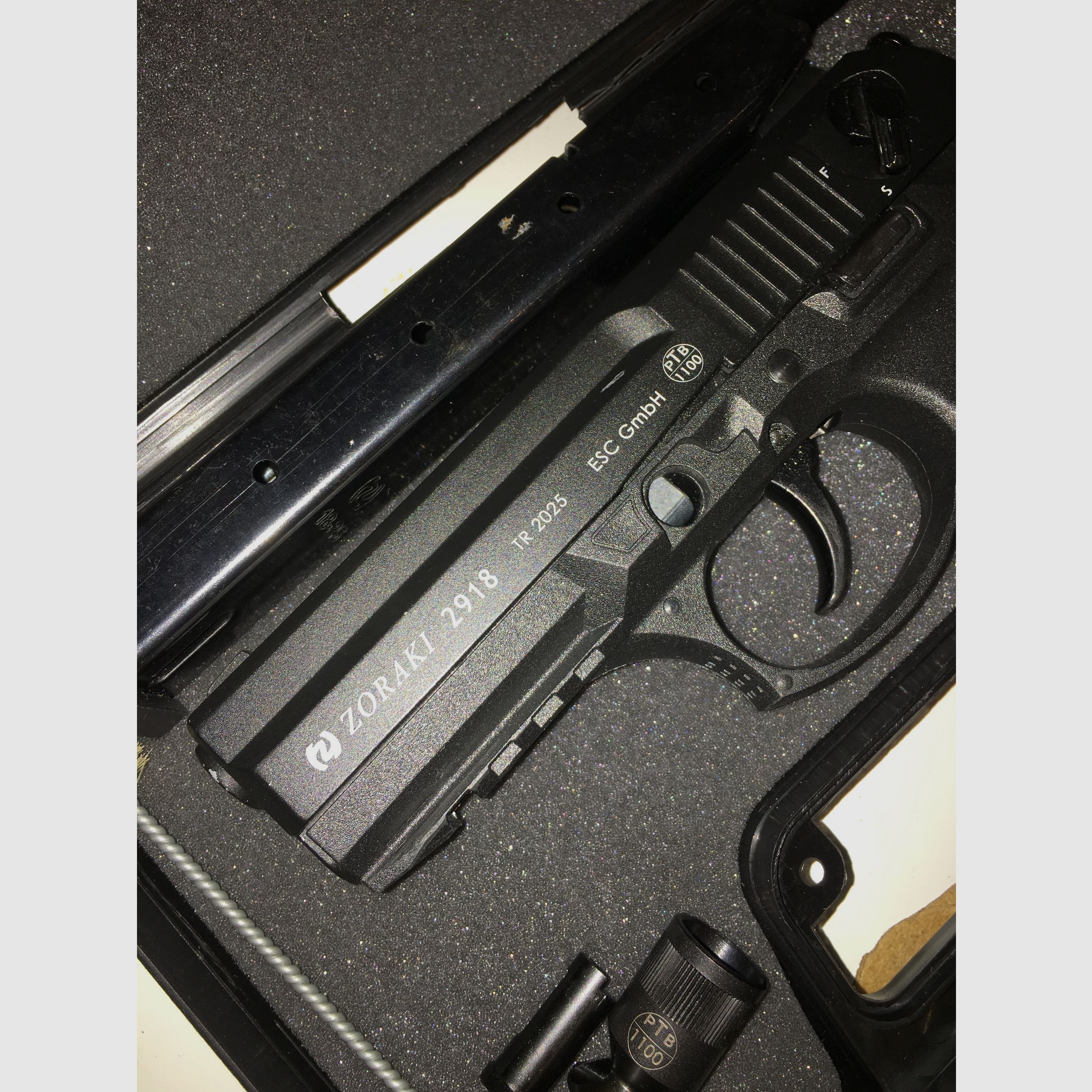 Zoraki 2918 9mm P.A.K Schreckschuss inkl. 25 Schuss Magazin