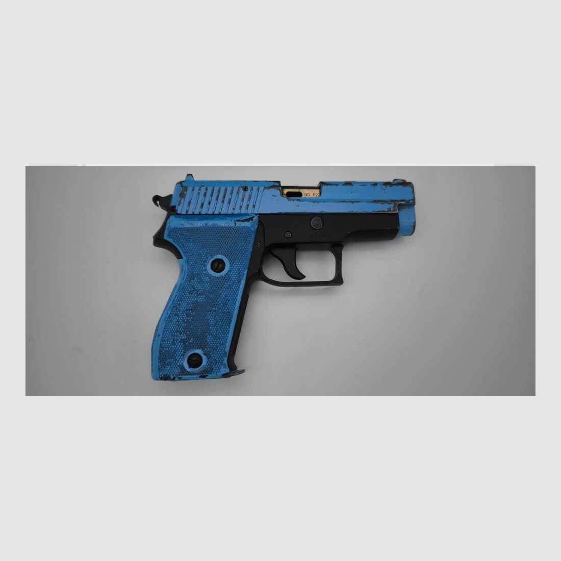 SIG Sauer P6 FX 9mmFX, image 2 sur 4