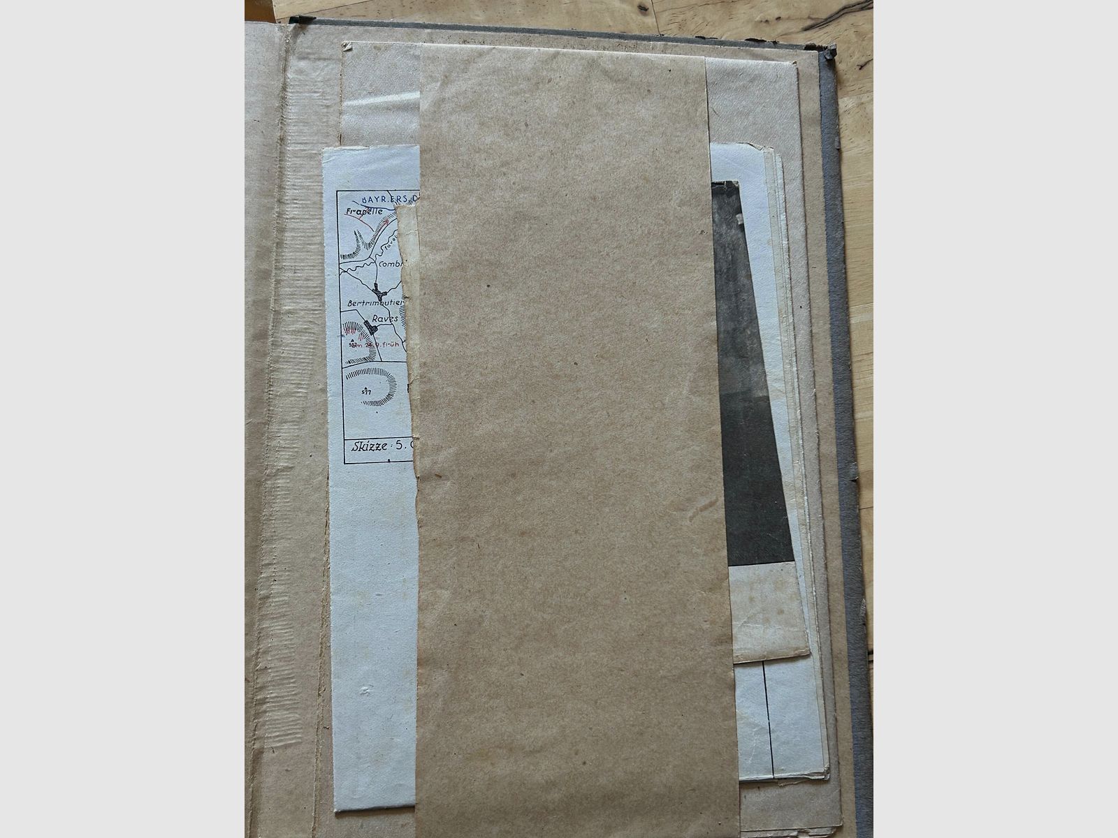 Convolut Première Guerre mondiale | Certificat | Image | Épinglette | Première Guerre mondiale | Seconde Guerre mondiale