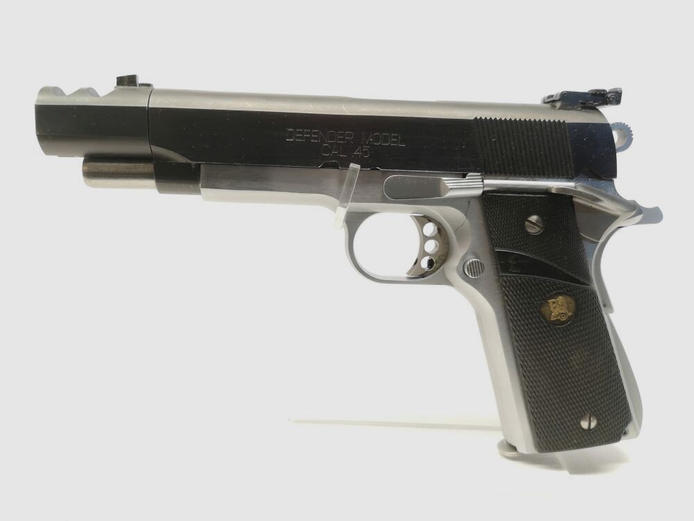 Springfield 1911 A1 Defender