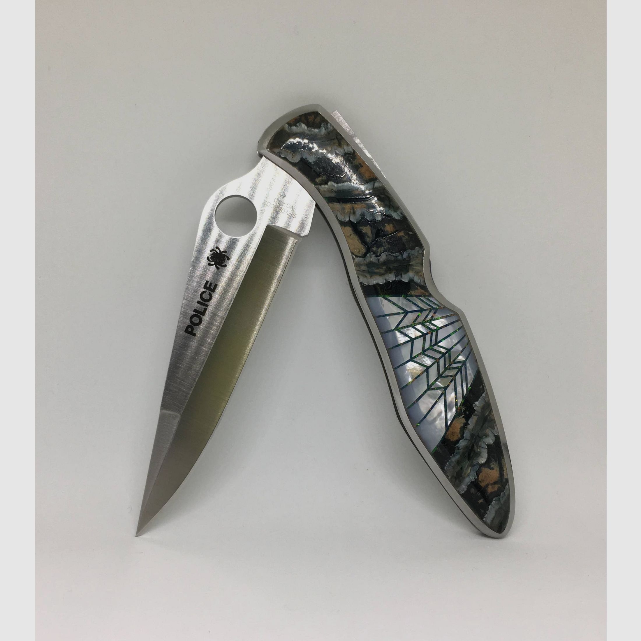 SPYDERCO door SANTA FE STONEWORKS – POLICE GREEN SMERALDO, afbeelding 3 van 4