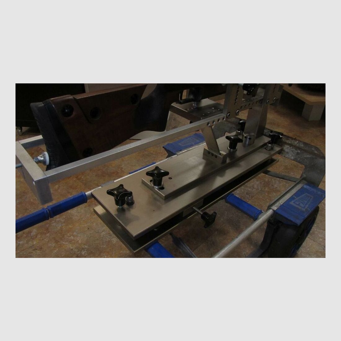 Briol Edelstahl Einschießbock f. Munitionstests, Streukreisermittlung, KK-W