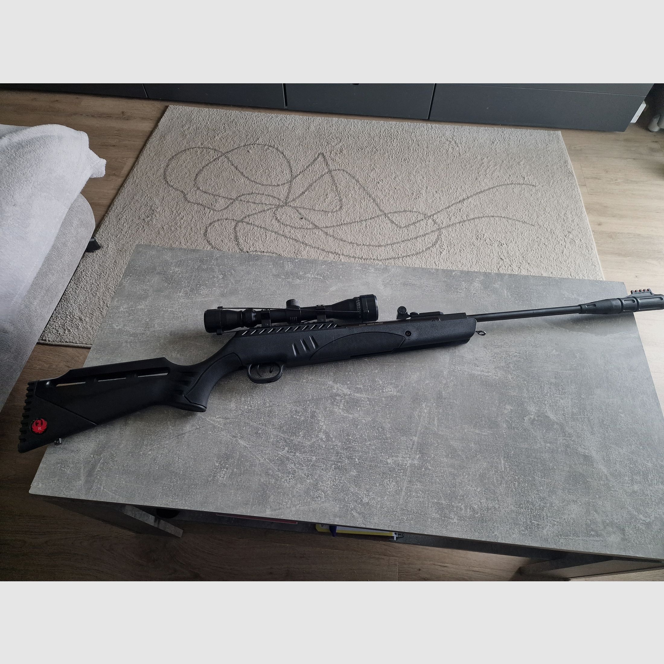 Unbenutzte Ruger Targis Hunter mit viel Zubehör und Tasche 