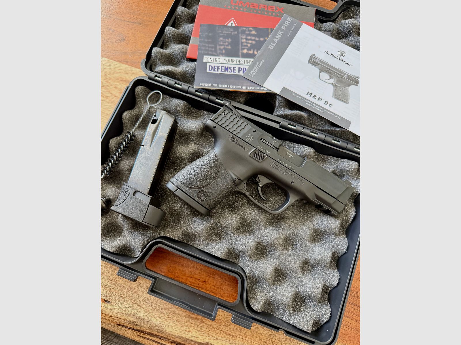 S&W M&P 9c - 9mm PAK - NEU