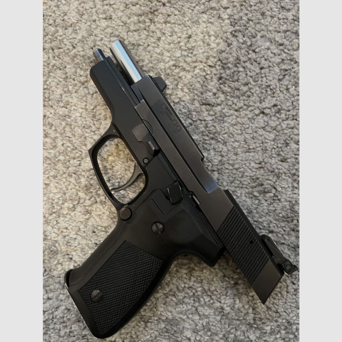 Cz Crevna Zastava/ 99 / Sig Sauer 220