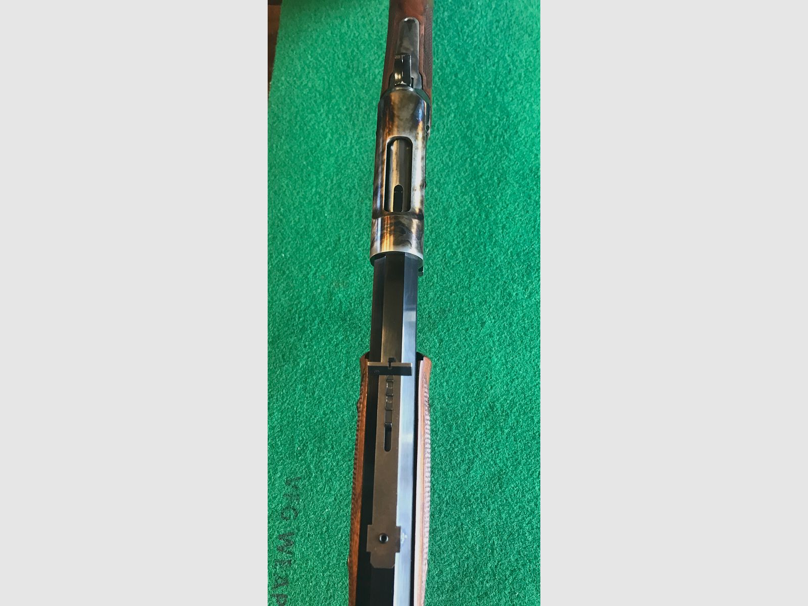 Pedersoli Lightning Deluxe fucile a ripetizione con calcio anteriore 44-40 Win