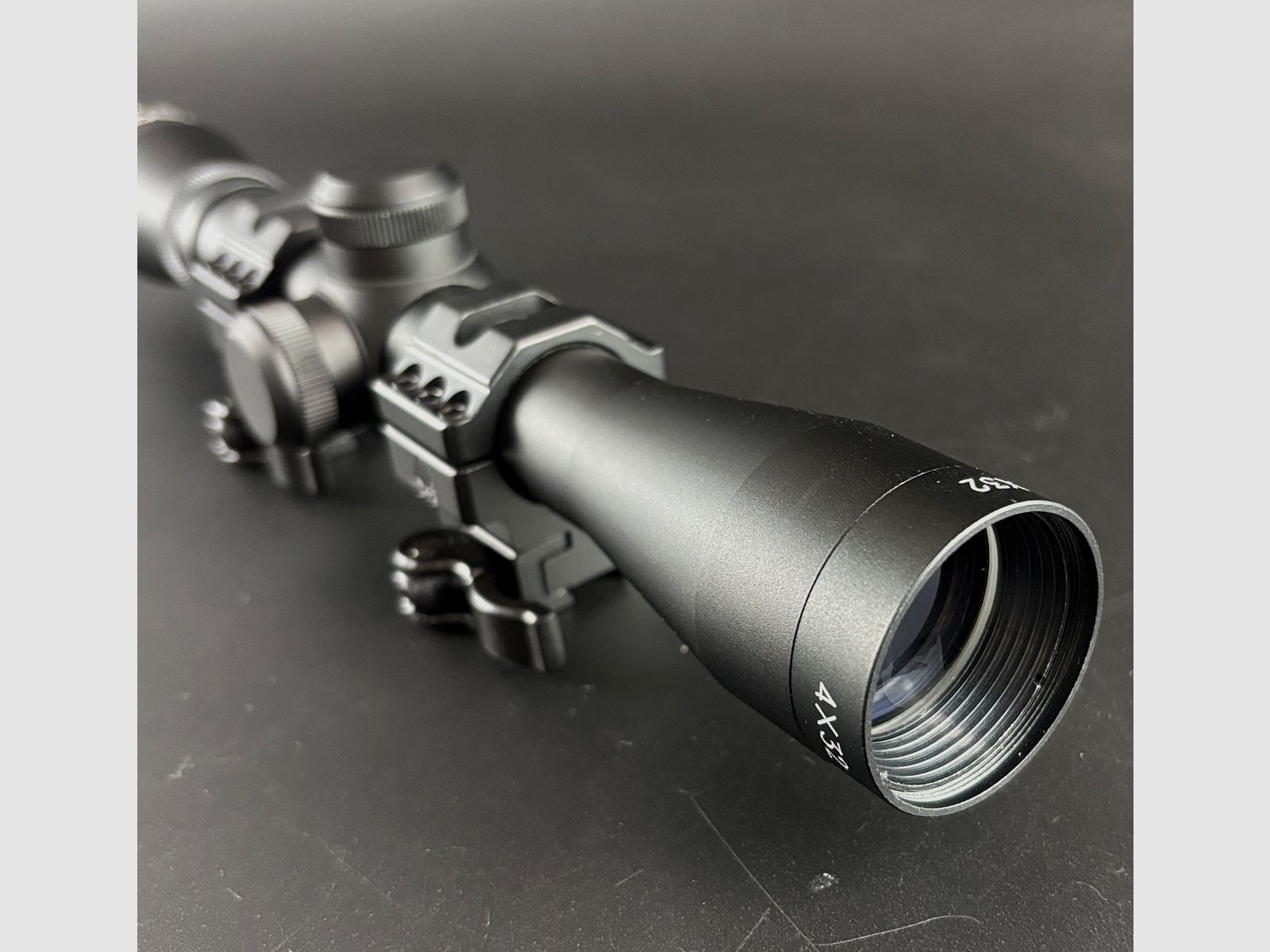 Aussteller FOCUS In Sight 4x32 1/4 MOA Absehen 4A 108160-3 Zielfernrohr