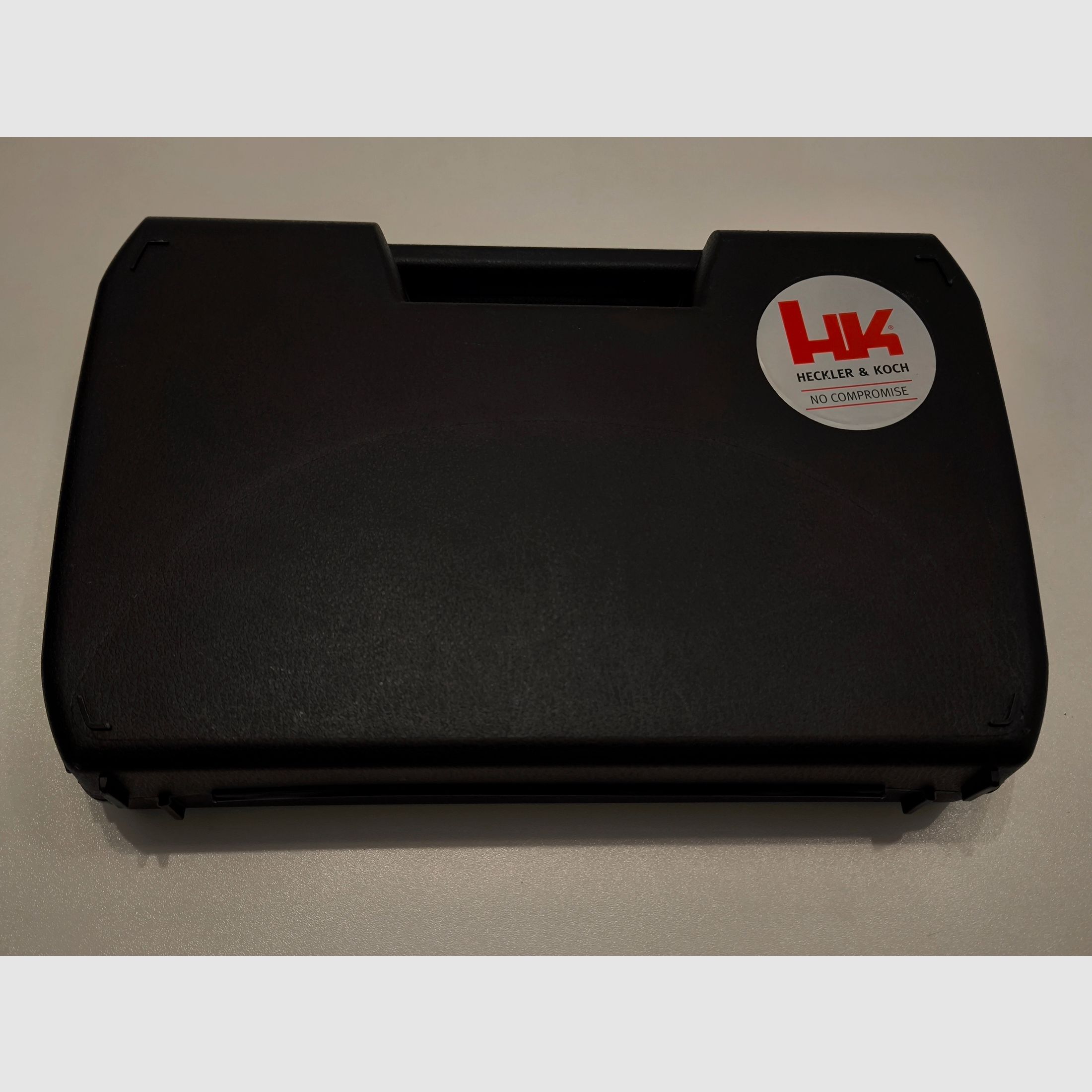 H&K P30 CO2 air pressure pistol