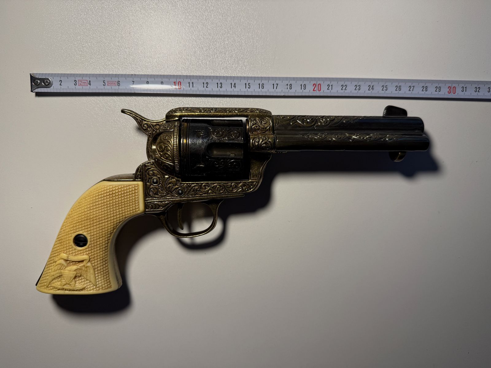 Revolver "COLT Peacemaker“, US Kavallerie 1873, verzierte Dekowaffe