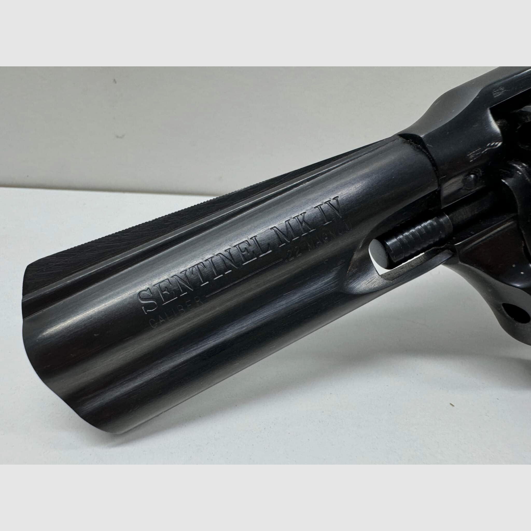 HIGH STANDARD Mod. Sentinel Mark IV .22 Win.Mag.