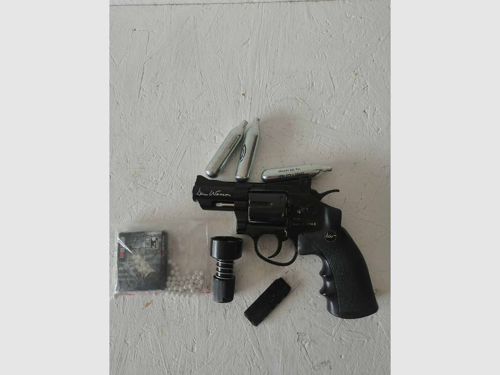 Dan Wesson 2,5 pulgadas revólver CO2 6mm