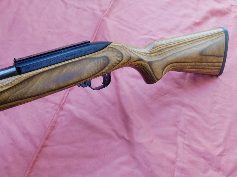 Ruger 10/22 Kal. 22LR Match / Target Selbstladebüchse mit Matchlauf und Schichtholzschaft, neuwertig