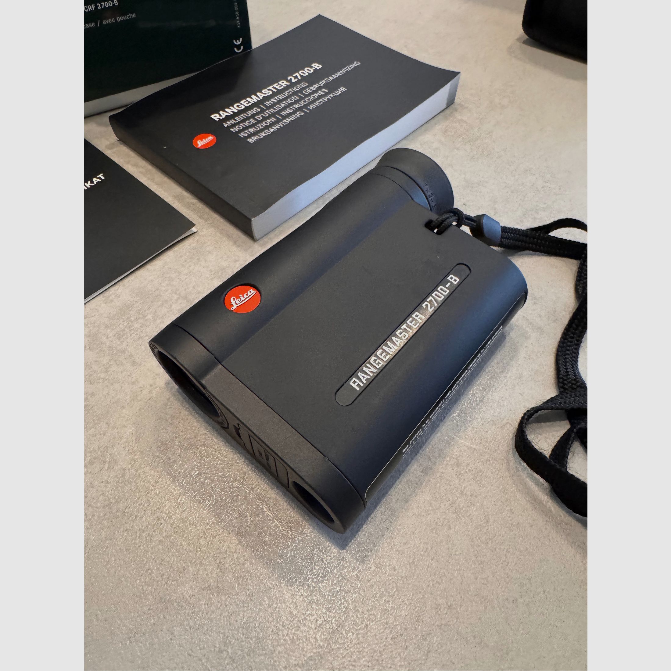 LEICA Rangemaster CRF 2700-B mit Tasche