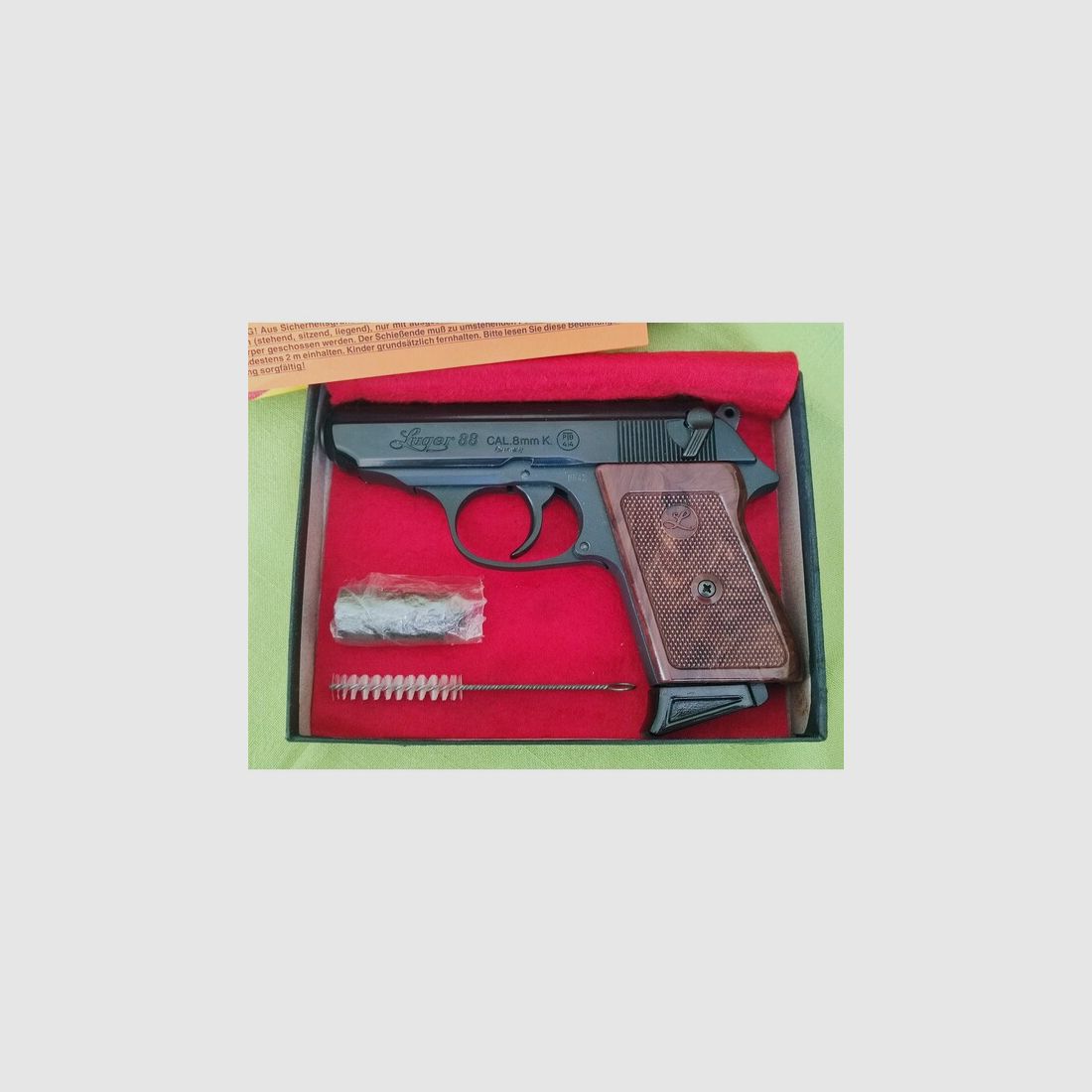 Luger 88 PTB 414 (Neu/neuwertig) plus Munition und Zubehör