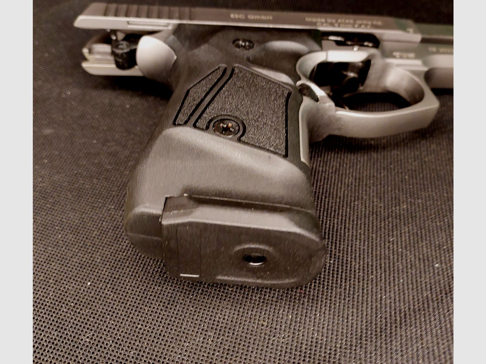 Zoraki 914 blank firing pistol 9mm P.A.K. Titan (1014)