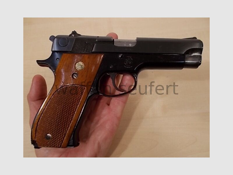 Smith & Wesson M39-2 Pistole