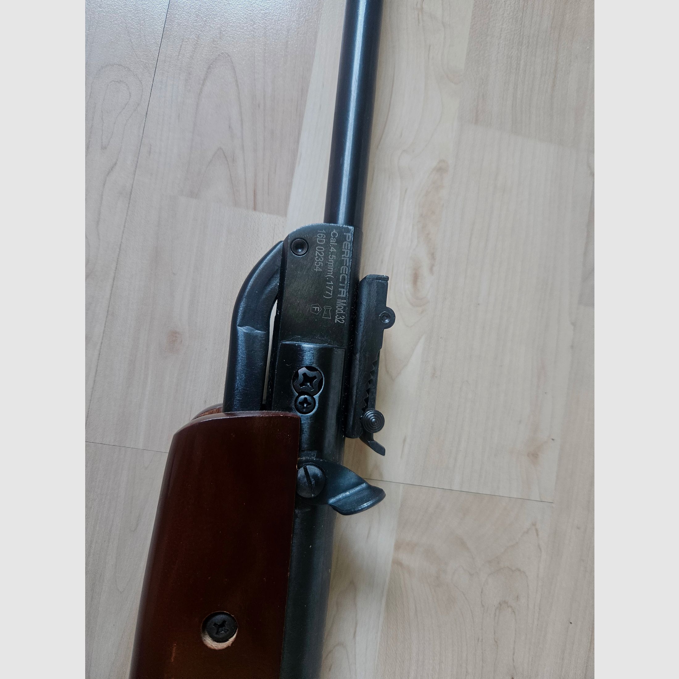 Fucile ad aria compressa Perfekta Mod. 32 4,5mm