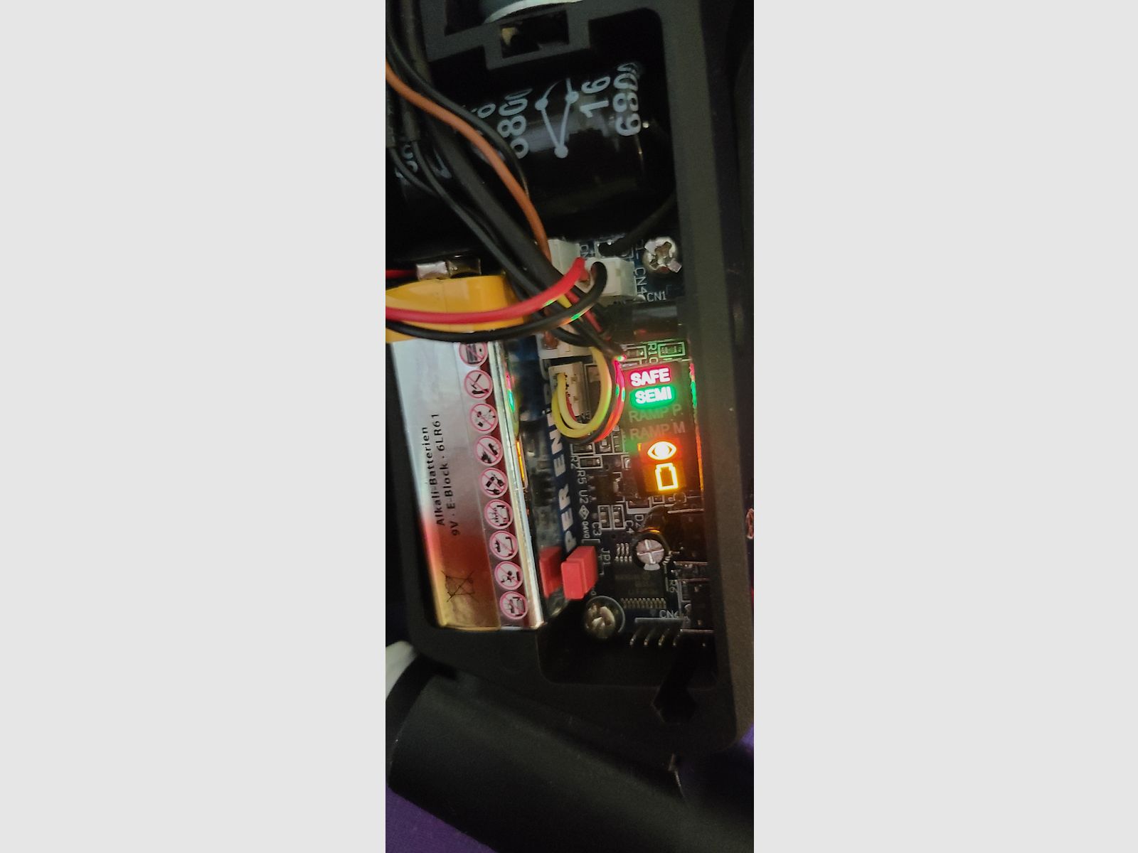 PAINTBALL / E - PNEUMÁTICO / ZEN ALTA TENSIÓN 2 / cal. 68 con ACCESORIOS / ! ¡LEER DESCRIPCIÓN! 