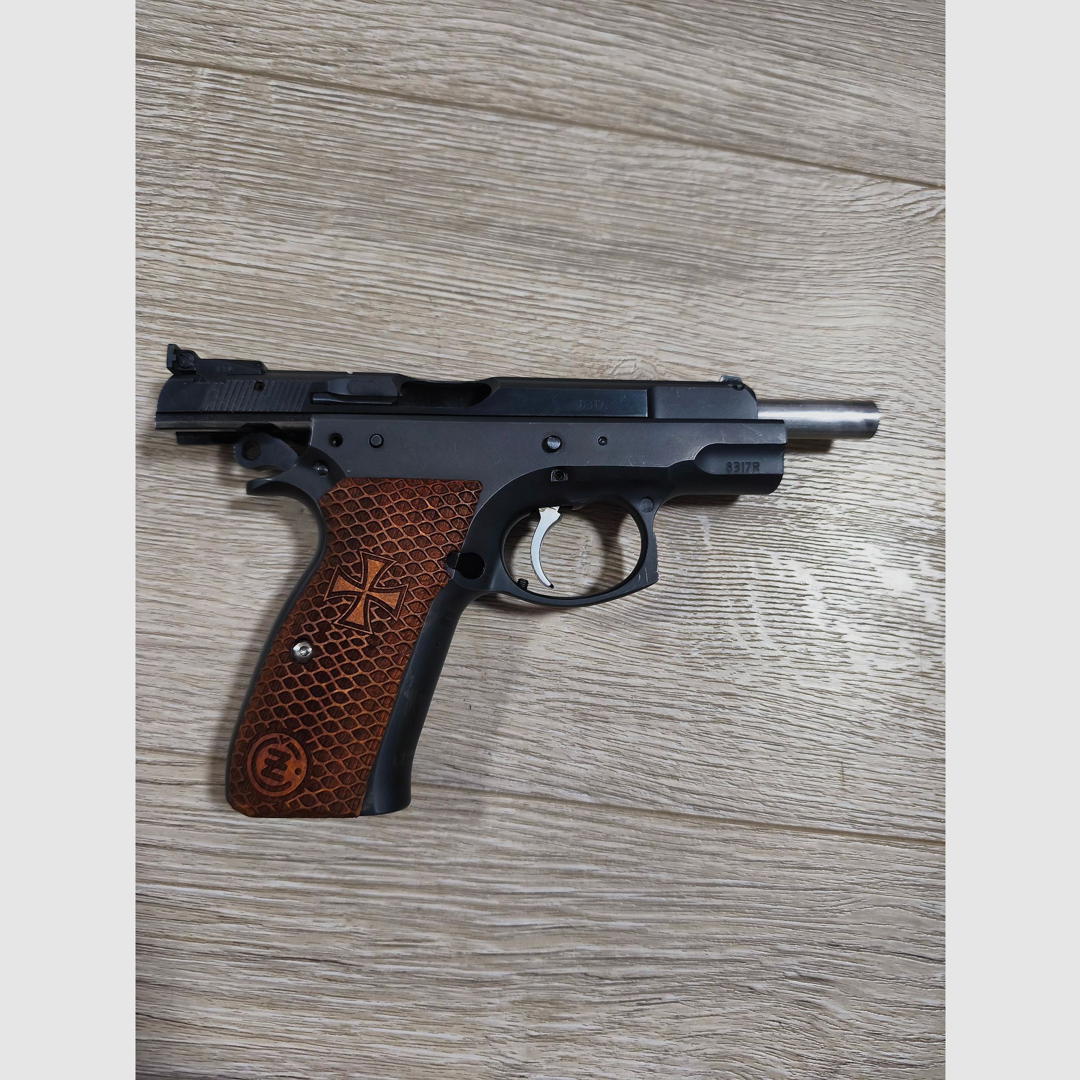 CZ 75 B 9 mm Luger 