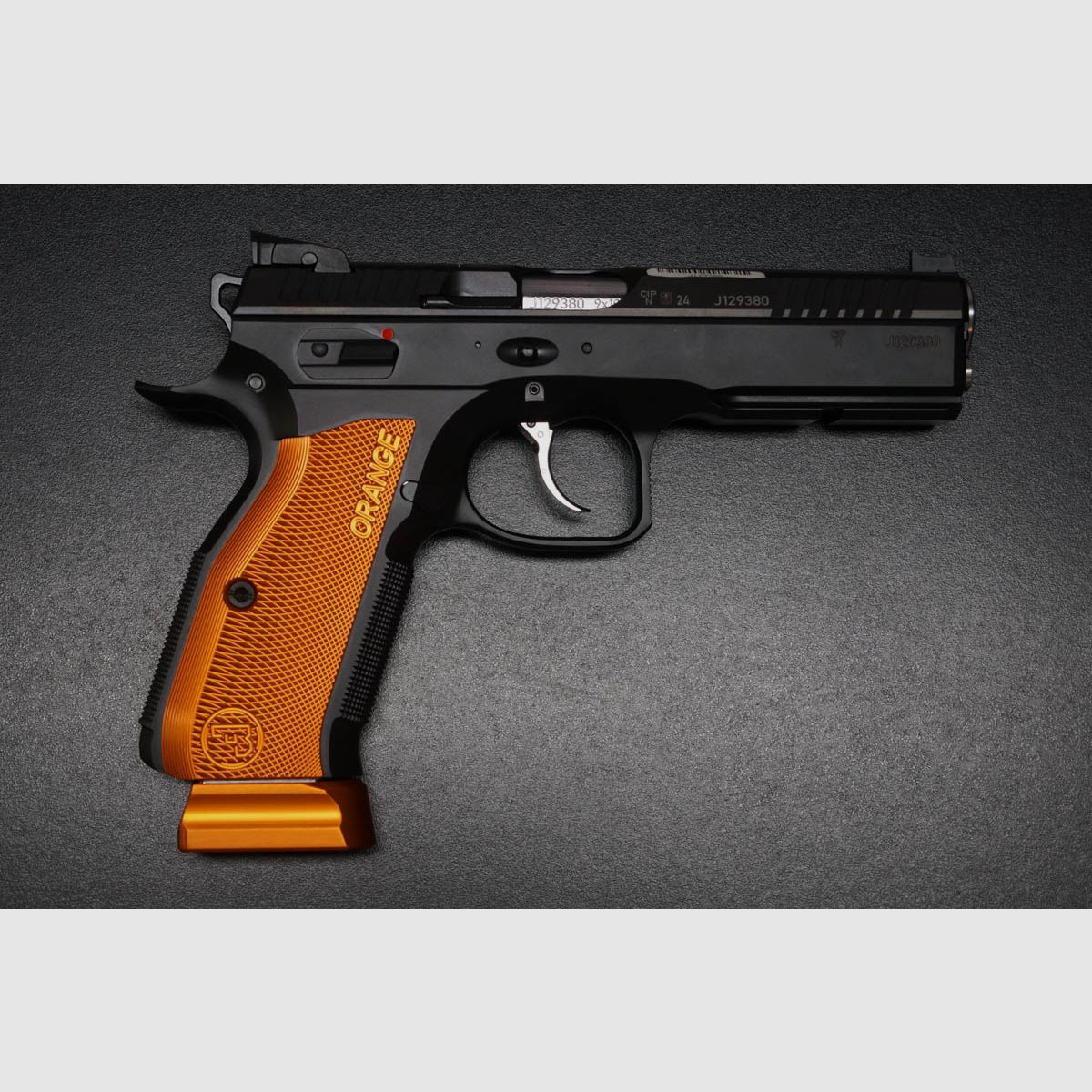 CZ Shadow 2 Orange 9×19, Bild 1 von 10