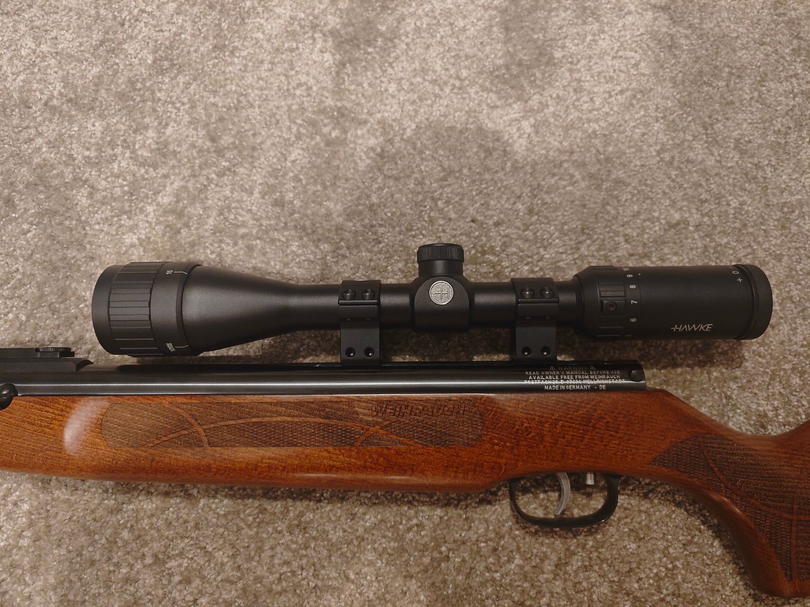 Weihrauch HW50S mit Hawke Vantage 4-12x40 Zielfernrohr und Weihrauch Schalldämpfer 