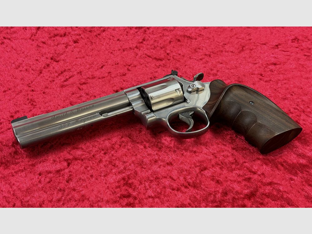 Smith & Wesson 686-4 Target Champion DL