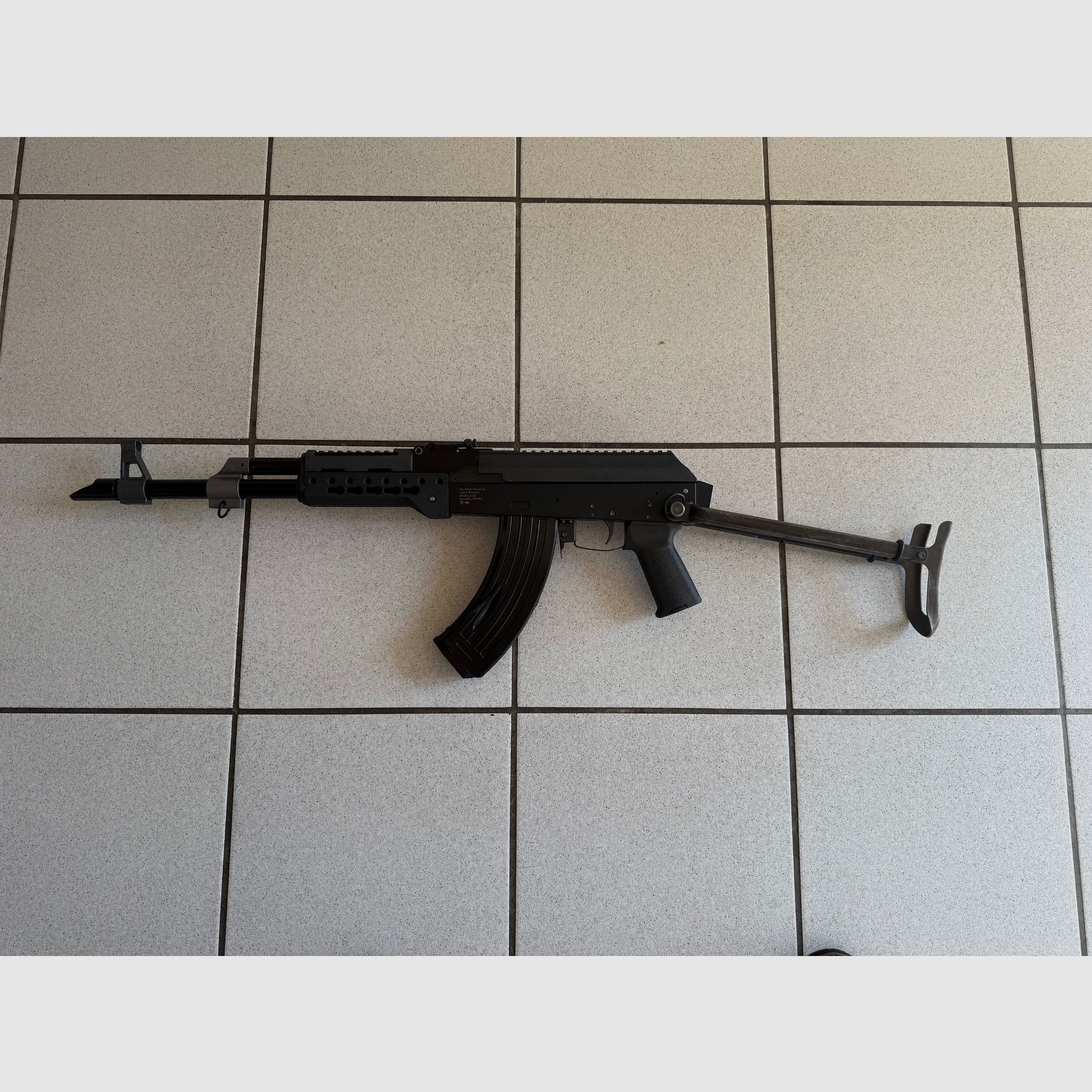 Hardstyle AK-20 Kal. 68 Paintball Ram Broń