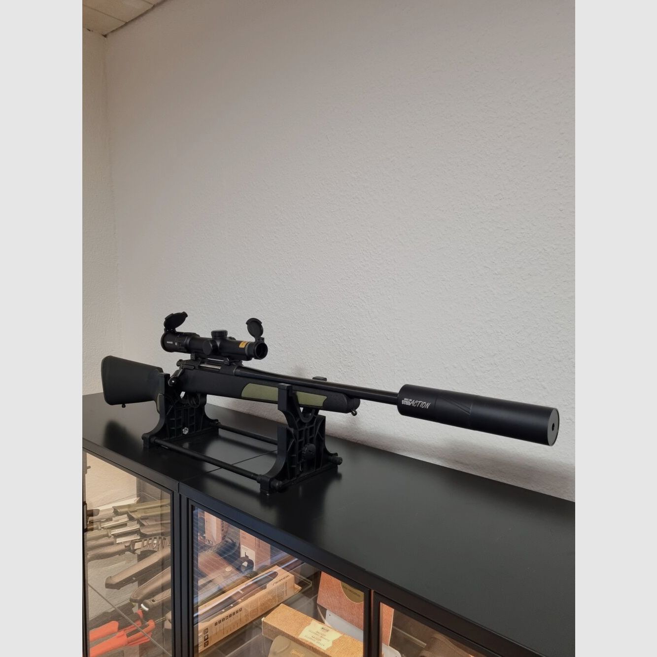 Azione in acciaio HS .308, montaggio, silenziatore, MINOX 1-5x24 S