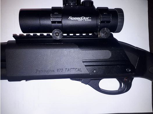 Remington Model 870 taktisch mit Burris ZF.