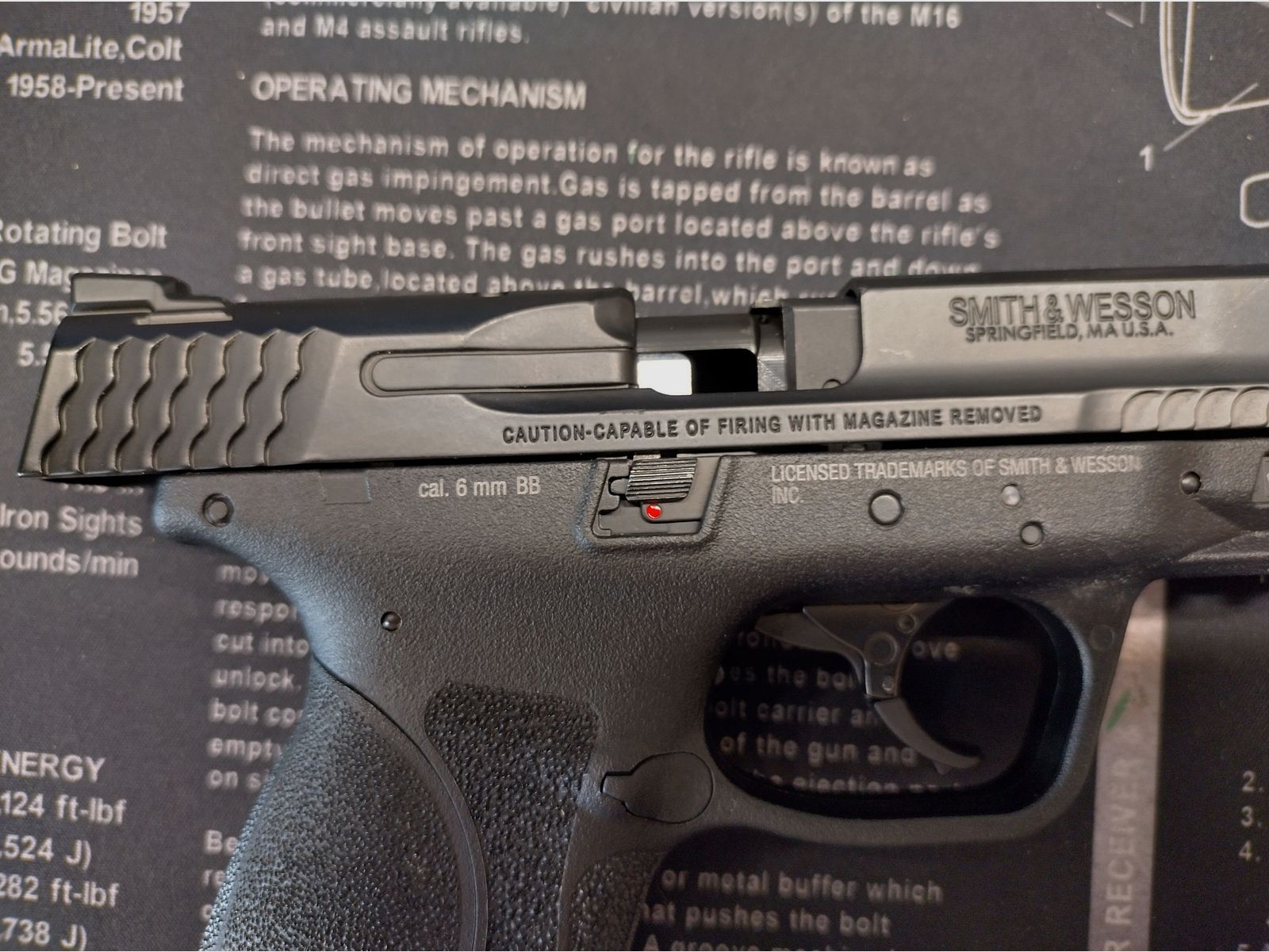 Smith & Wesson M&P9 M2.0 6 mm, CO₂, < 1,0 J, immagine 4 di 6