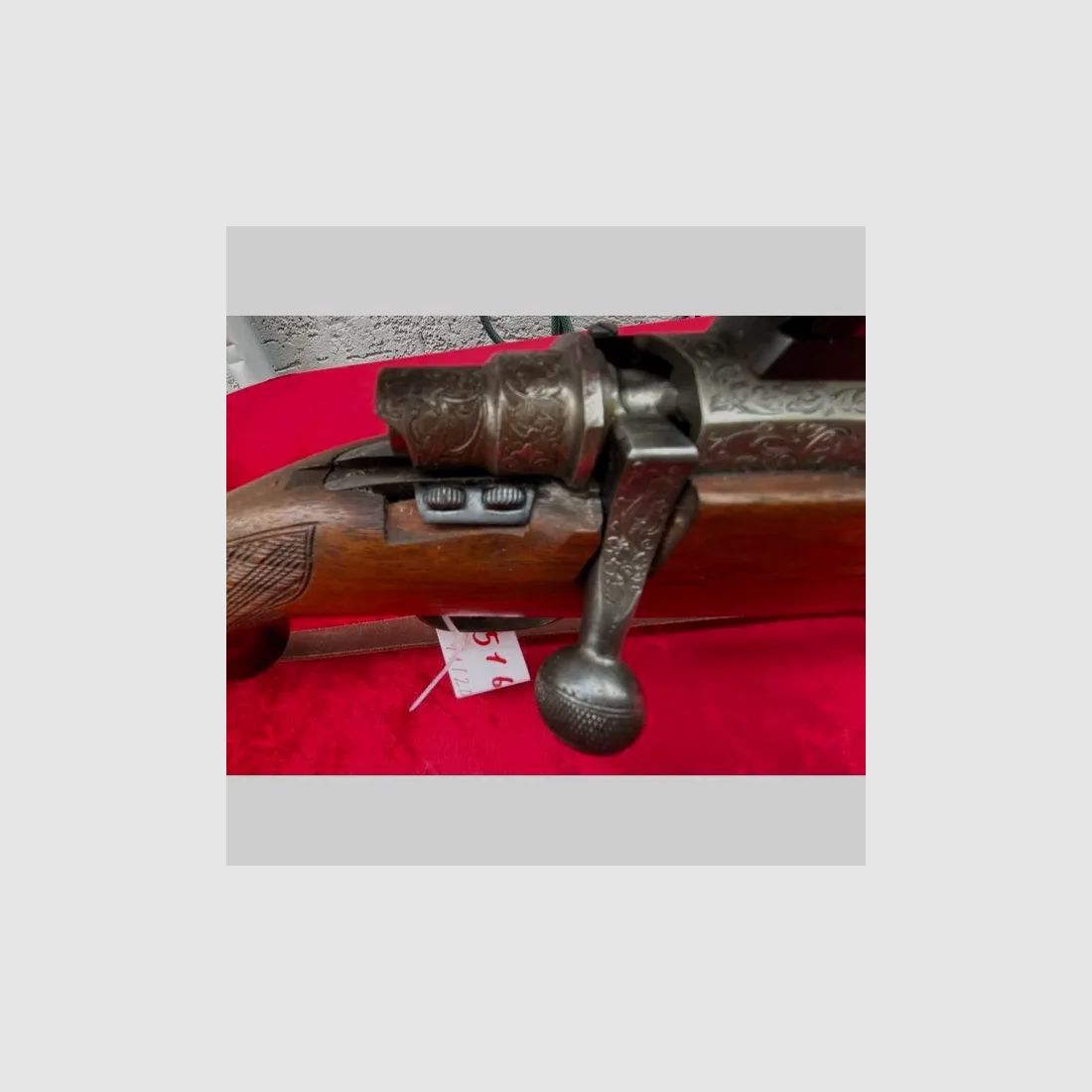 Mauser Modell 98 Kal. 300 WinMag z bardzo ładnymi srebrnymi wstawkami i głębokimi grawerunkami