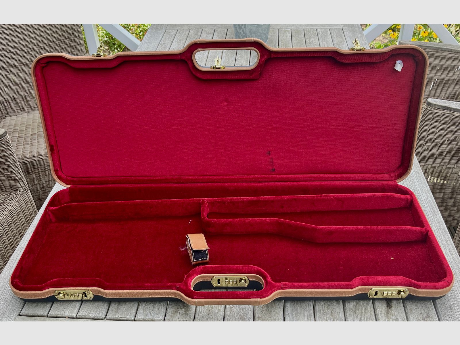 Weapon case