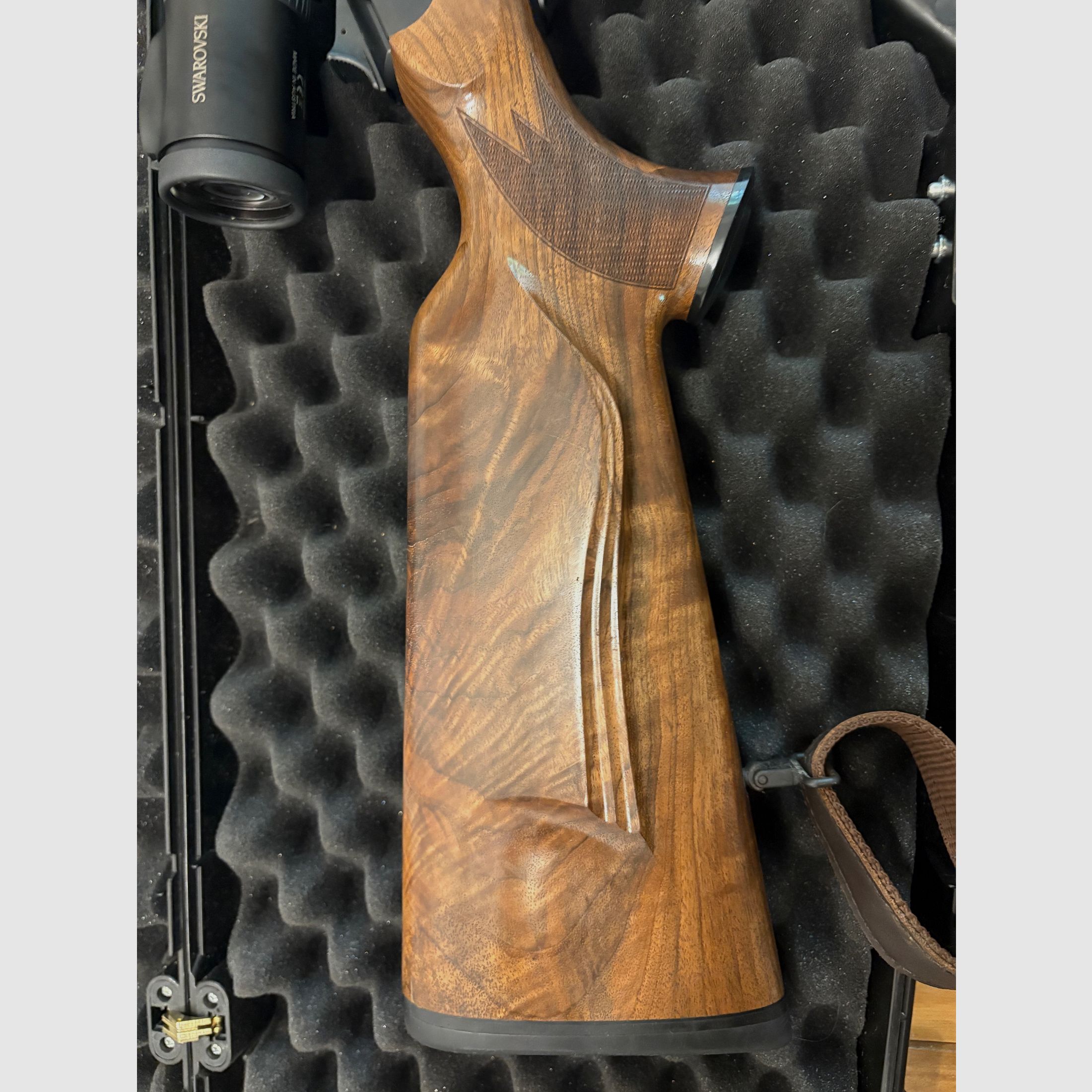Blaser R8  Links!!  308 Win, Swarovski Z8i 2,3-18x56