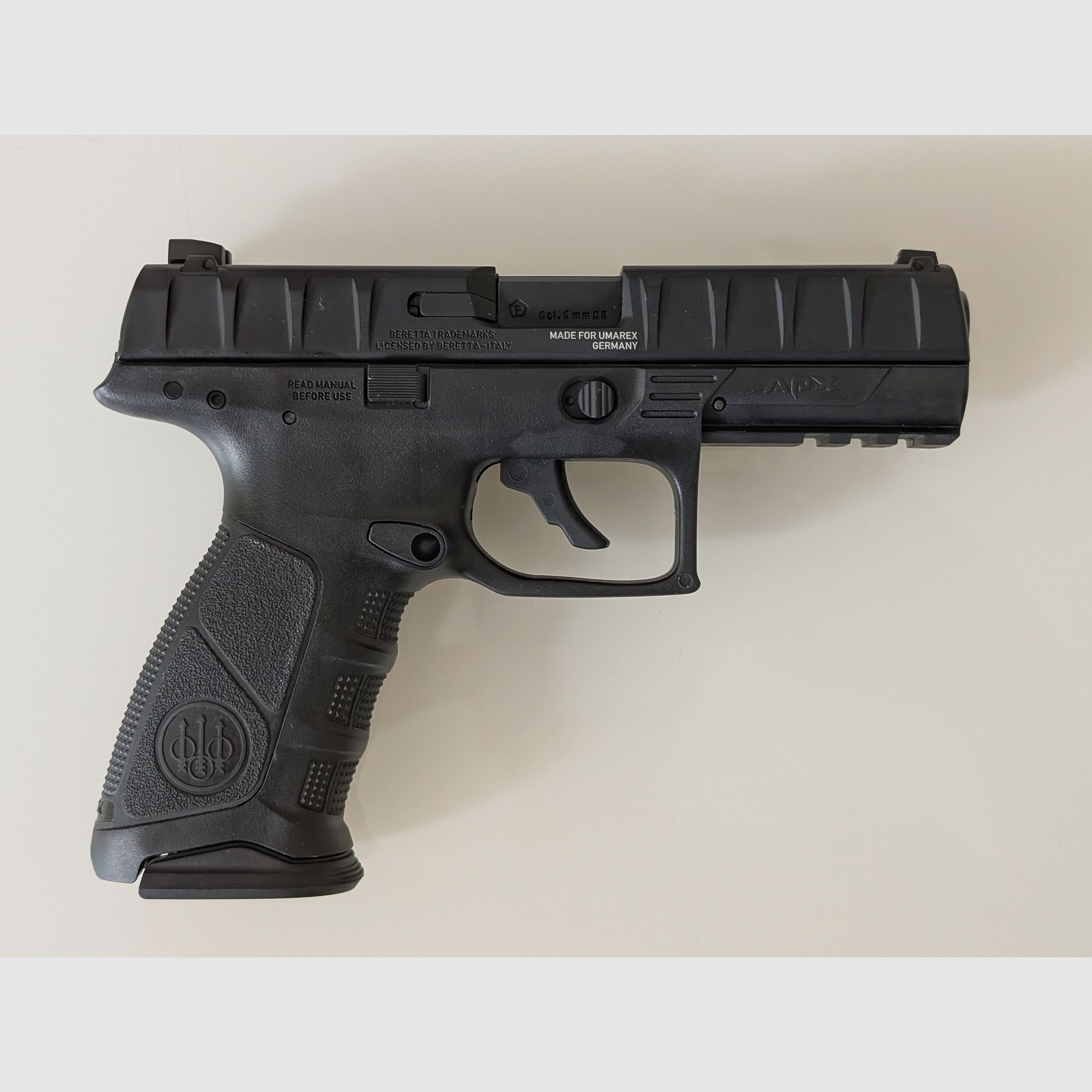 Beretta APX 6 mm, CO₂, < 1,6 J