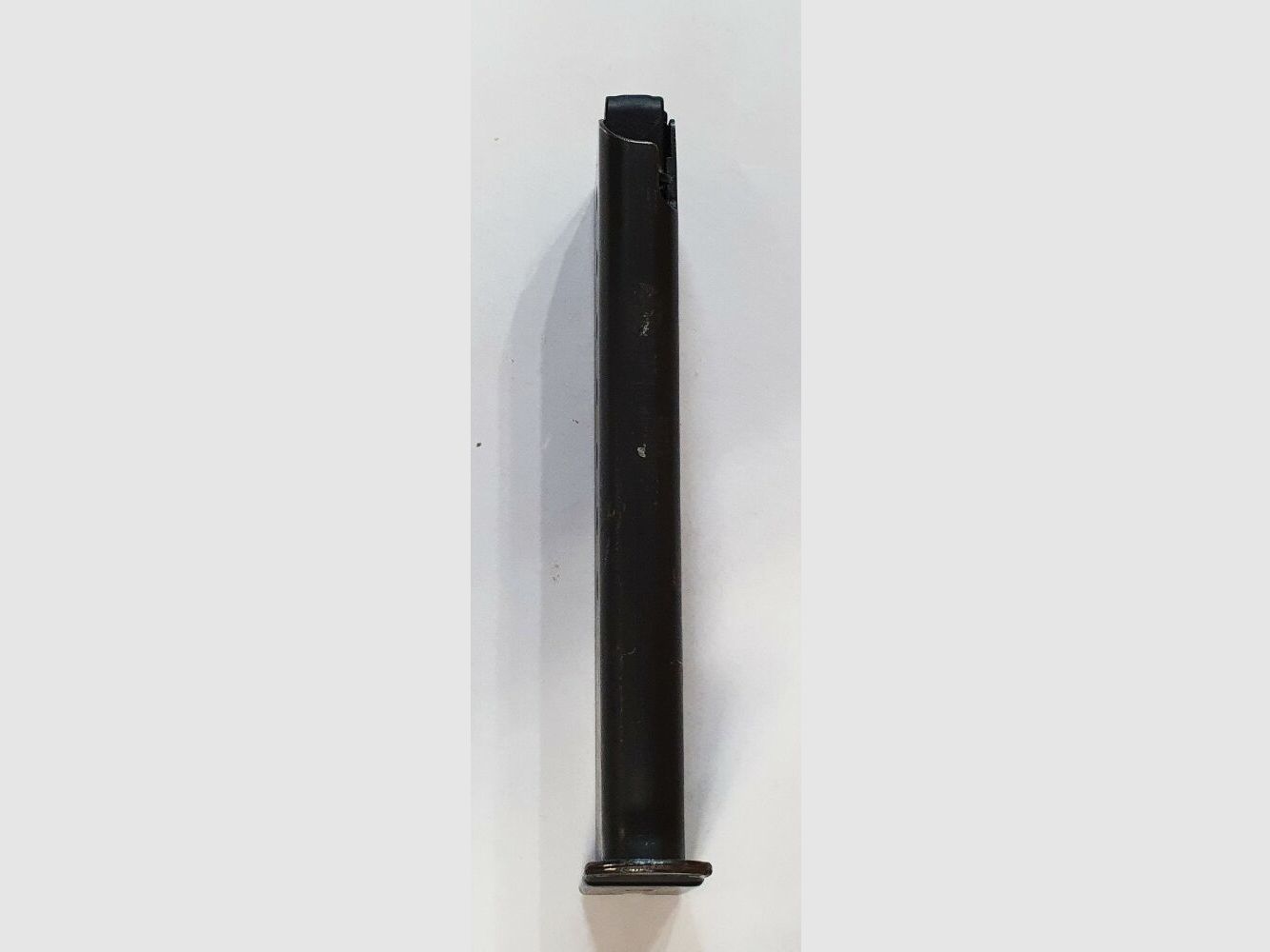 Fábrica de armas Carl Walther Walther P38 Cargador, Segunda Guerra Mundial, con sellos de Wehrmacht, usado