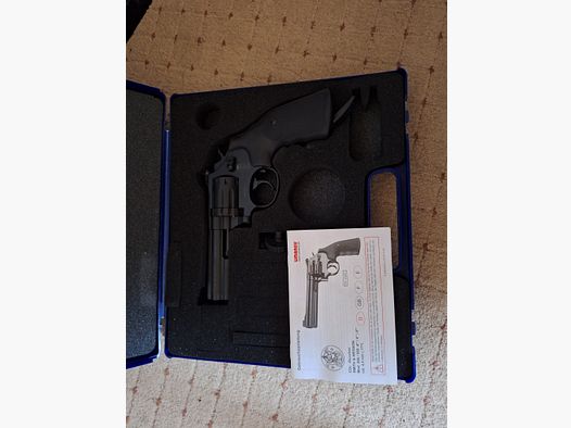 Smith & Wesson Co2- Revolver 4" im cal. 4,5mm 