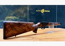 Blaser R8 Schaft / Holzklasse 7 / Bayrische Doppelfalzbacke / seidenmattes Finish / Logo Schwarz