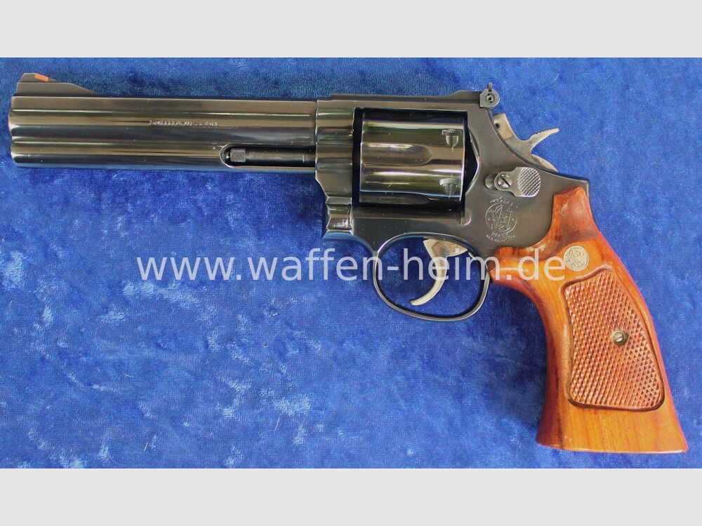 Smith & Wesson	 586 - 1